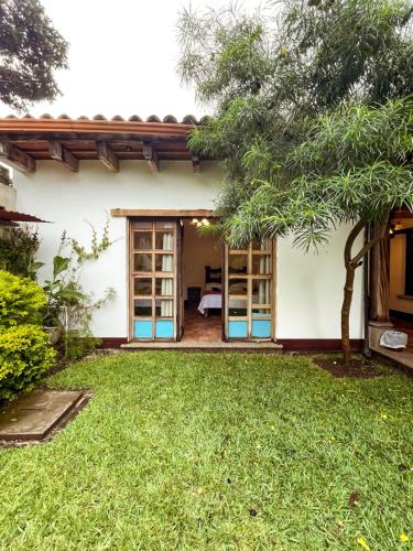 Garden, Jardin de Stela Hotel in Antigua Guatemala Garden, Jardin de Stela Hotel in Antigua Guatemala