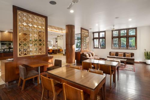 Restaurant, House - Sangkuriang Dago near Bandung Institute of Technology Restaurant, House - Sangkuriang Dago near Bandung Institute of Technology