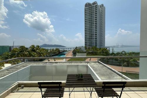 Southbay Seaview Condo A10 10minQueensbay 10minSpice