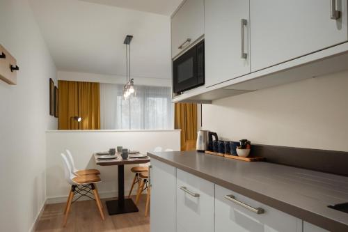 Kitchen, Super 8 by Wyndham Durham in Durham Kitchen, Super 8 by Wyndham Durham in Durham