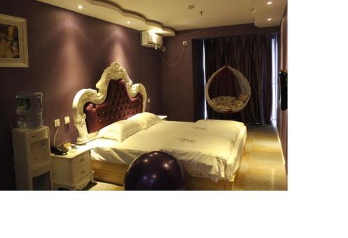 This photo about Kedu Theme Hotel shared on HyHotel.com