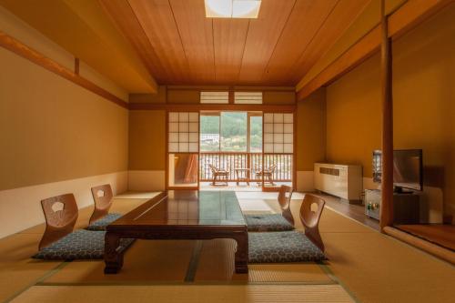 This photo about Okudaya Happoen shared on HyHotel.com