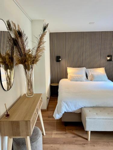Luxe Boshuisje met Prive Wellness & Jacuzzi op de Veluwe in Ermelo Luxe Boshuisje met Prive Wellness & Jacuzzi op de Veluwe in Ermelo