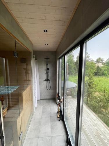 Sauna, Seaside getaway in Ood mirror house with sauna in Keibu Sauna, Seaside getaway in Ood mirror house with sauna in Keibu