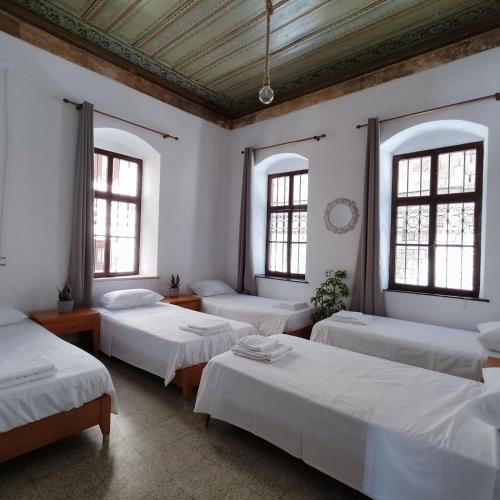 Rhodes Youth Hostel in 로도스 Rhodes Youth Hostel in 로도스