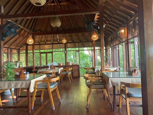 Food and beverages, Thipwimarn Resort in Taa Then Bay Food and beverages, Thipwimarn Resort in Taa Then Bay