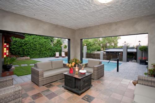 Instalaciones, Miles Bed and Breakfast Pensión (Miles Bed and Breakfast Guest House) in Oudtshoorn Instalaciones, Miles Bed and Breakfast Pensión (Miles Bed and Breakfast Guest House) in Oudtshoorn