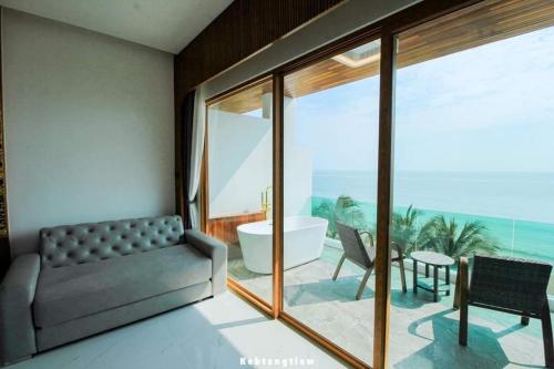 Μπαλκόνι/βεράντα, Hotel Villa Aokhanom Beachfront in Κανομ Μπαλκόνι/βεράντα, Hotel Villa Aokhanom Beachfront in Κανομ
