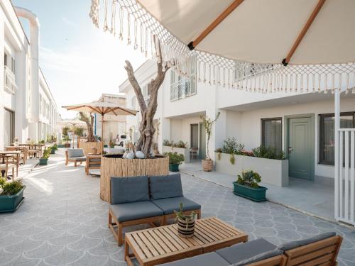 Garden, Cumbalıca Garden Hotel in Cesme Garden, Cumbalıca Garden Hotel in Cesme