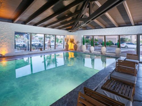 Swimming pool, Cumbalıca Garden Hotel in Cesme Swimming pool, Cumbalıca Garden Hotel in Cesme