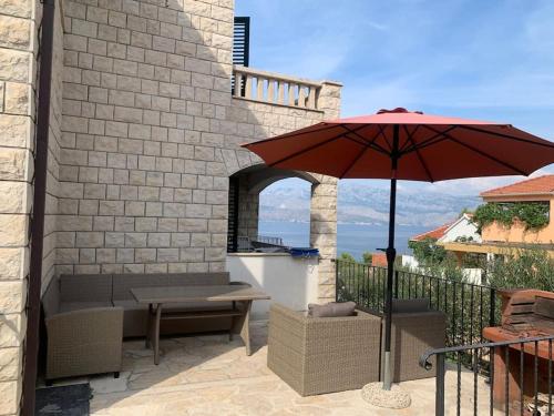 Bayview villa in Postira Bayview villa in Postira