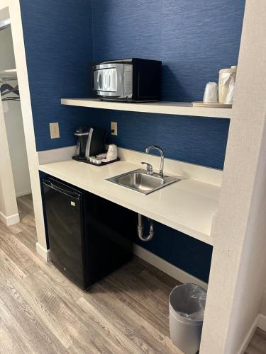 Baño, Holiday Inn Express Hotel & Suites San Dimas By IHG in San Dimas (CA) Baño, Holiday Inn Express Hotel & Suites San Dimas By IHG in San Dimas (CA)