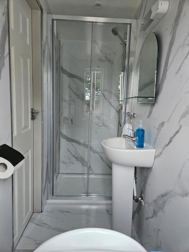Baño, Nead Neamhaí (Nead Neamhai) in Coolcorocoran Area Baño, Nead Neamhaí (Nead Neamhai) in Coolcorocoran Area