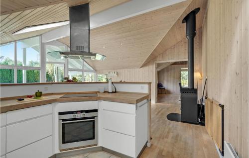 Kitchen, Holiday Home Bæverstien V in Idestrup Kitchen, Holiday Home Bæverstien V in Idestrup