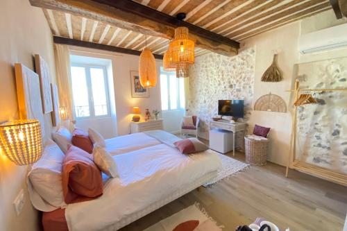 La Sanverine private room historic center Vence in Vence La Sanverine private room historic center Vence in Vence