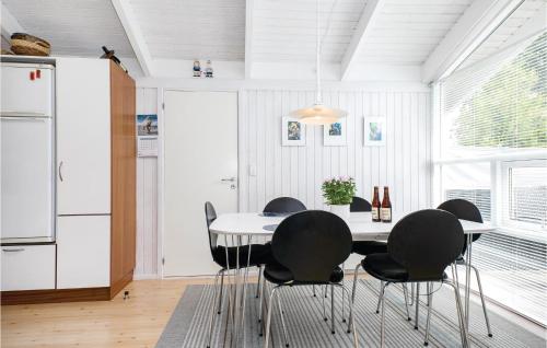 Kitchen, Holiday Home Præstemarken Hadsund Xi in Hadsund Kitchen, Holiday Home Præstemarken Hadsund Xi in Hadsund