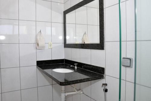 This photo about Hotel Carolina 2- proximo ao hospital Regional, hospital Mario Palmerio, Hospital Sao Marcos shared on HyHotel.com