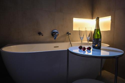 طعام و مشروبات, Bohém Borklub (Bohem Borklub) in Tallya طعام و مشروبات, Bohém Borklub (Bohem Borklub) in Tallya