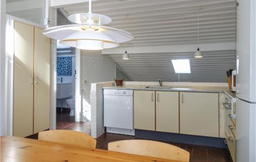 Kitchen, 2 Bedroom Nice Apartment In Allinge in Slotslyngvej Kitchen, 2 Bedroom Nice Apartment In Allinge in Slotslyngvej