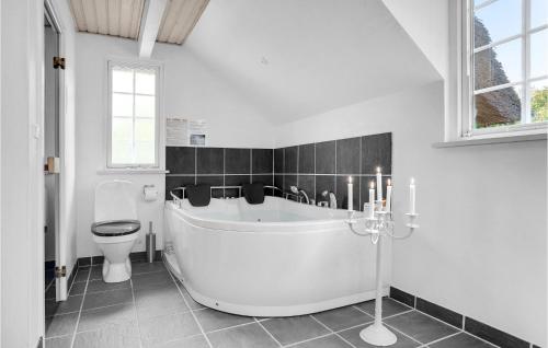 Bany, Strahatten in Glesborg Bany, Strahatten in Glesborg