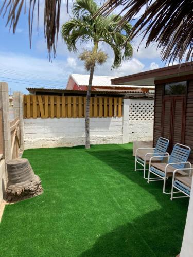 Spacious house walking distance from the ocean in Savaneta Spacious house walking distance from the ocean in Savaneta
