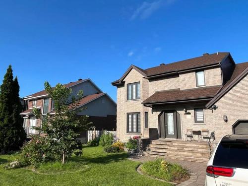 Vista exterior, Emily's charming house in Brossard Vista exterior, Emily's charming house in Brossard
