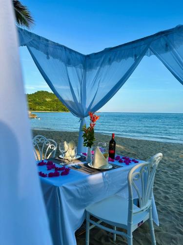 Beach, Son Tra Resort & Spa Danang in Tho Quang Beach, Son Tra Resort & Spa Danang in Tho Quang