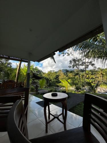 Villa Joglo tepi sungai in Sidemen Villa Joglo tepi sungai in Sidemen