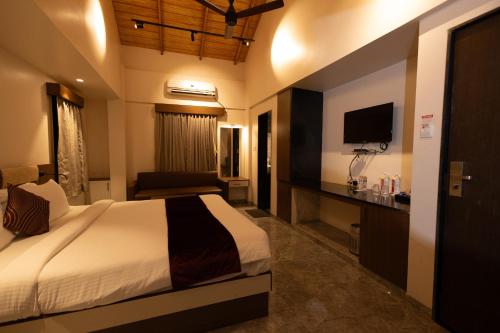 Freesia Resort by Express Inn in Nashik Freesia Resort by Express Inn in Nashik
