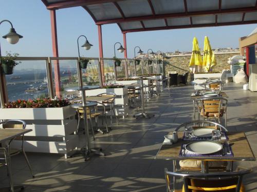 Balcony/terrace, Hotel Eken Prestige in Bandirma Balcony/terrace, Hotel Eken Prestige in Bandirma