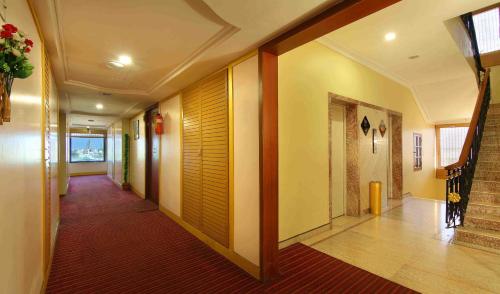 Facilities, Royal Court in Madurai Facilities, Royal Court in Madurai