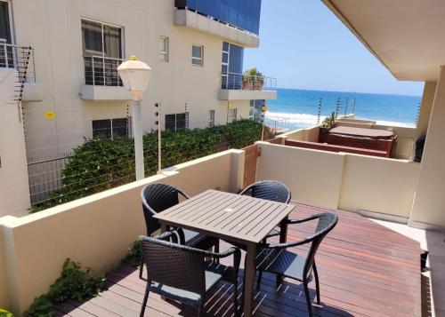 10 Bronze Beach Umhlanga