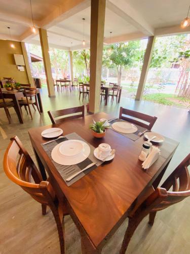 Restaurant, Tropicara Resort in Sigiriya Restaurant, Tropicara Resort in Sigiriya