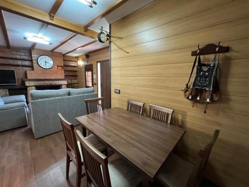 Villa Tranquila Lagunas de Ruidera in Ossa De Montiel Villa Tranquila Lagunas de Ruidera in Ossa De Montiel