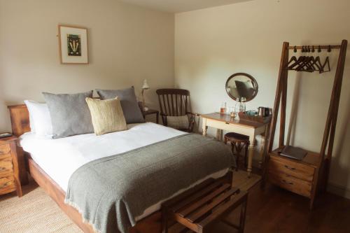 This photo about Killingworth Castle shared on HyHotel.com