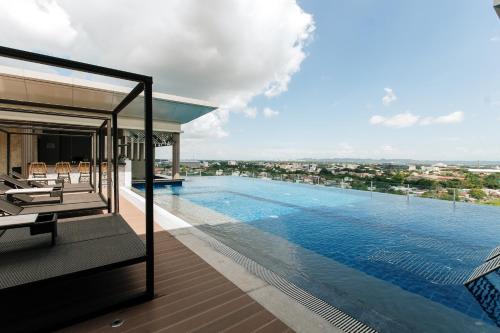 Úszómedence, Zuri Hotel in Iloilo Úszómedence, Zuri Hotel in Iloilo