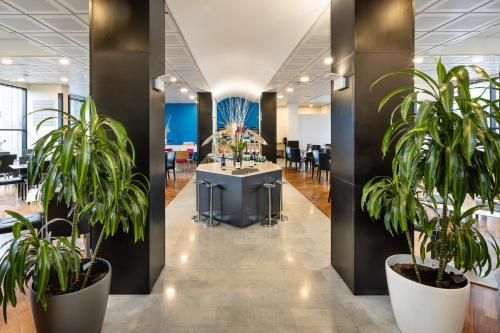 Restaurant, Hotel Novotel Genova City in Genoa Restaurant, Hotel Novotel Genova City in Genoa