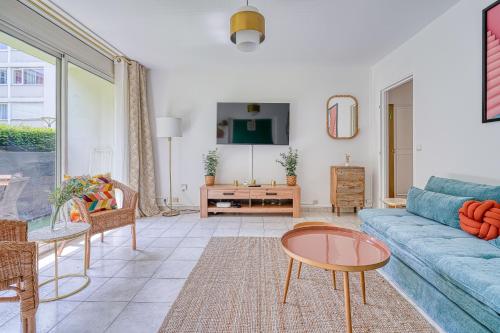 Hana Home 2 chambres Bougival parking prive proche A86 in Bougival Hana Home 2 chambres Bougival parking prive proche A86 in Bougival