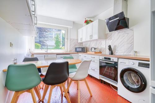 Hana Home 2 chambres Bougival parking prive proche A86 in Bougival Hana Home 2 chambres Bougival parking prive proche A86 in Bougival