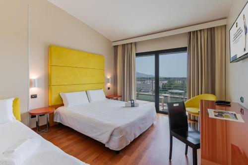 B&B Hotel Pisa Airport in Pisa B&B Hotel Pisa Airport in Pisa
