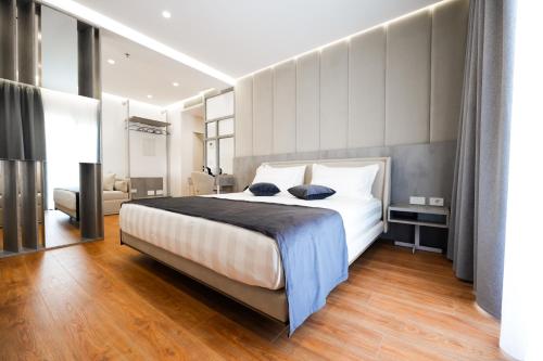 Naos Luxury Hotel in Влёра Naos Luxury Hotel in Влёра