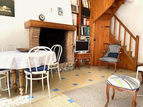 Traditional fisherman cottage in Yport Traditional fisherman cottage in Yport