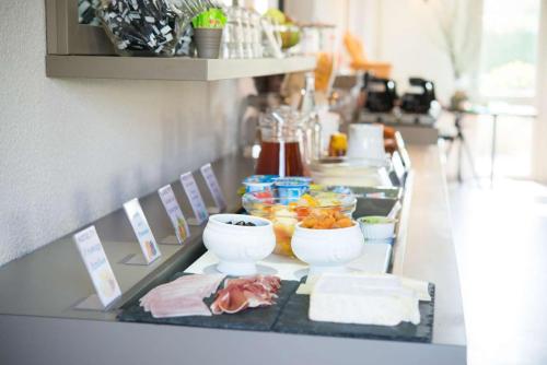 Food and beverages, Brit Hotel Essentiel de Granville in Granville Food and beverages, Brit Hotel Essentiel de Granville in Granville