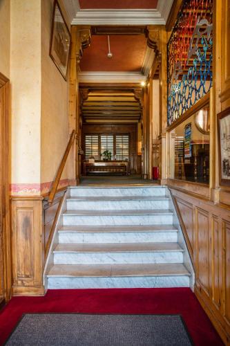 大堂, Brit Hotel Du Dauphin L'Aigle in 萊格勒 大堂, Brit Hotel Du Dauphin L'Aigle in 萊格勒