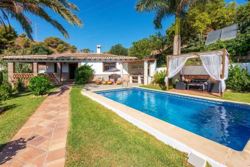 Villa Damian by Villa Plus