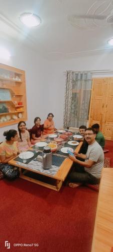 Moonshine Home stay in Srinagar Moonshine Home stay in Srinagar