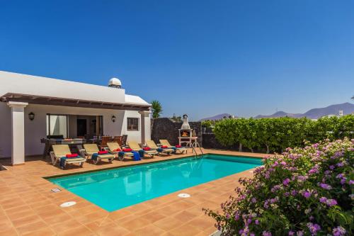 Villa Dorada by Villa Plus