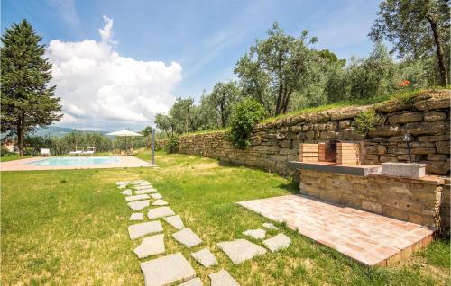Úszómedence, 5 Bedroom Gorgeous Home In Arezzo in Marcena Úszómedence, 5 Bedroom Gorgeous Home In Arezzo in Marcena