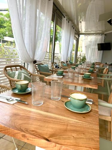 Exterior view, The Originals City, Hotel Cap Maya, Cap d'Agde in Agde Exterior view, The Originals City, Hotel Cap Maya, Cap d'Agde in Agde