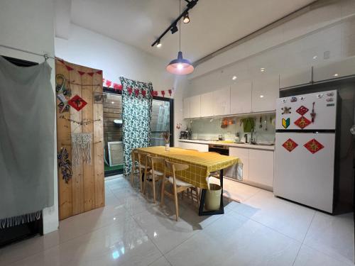 Come Home Travel in Annan District Come Home Travel in Annan District